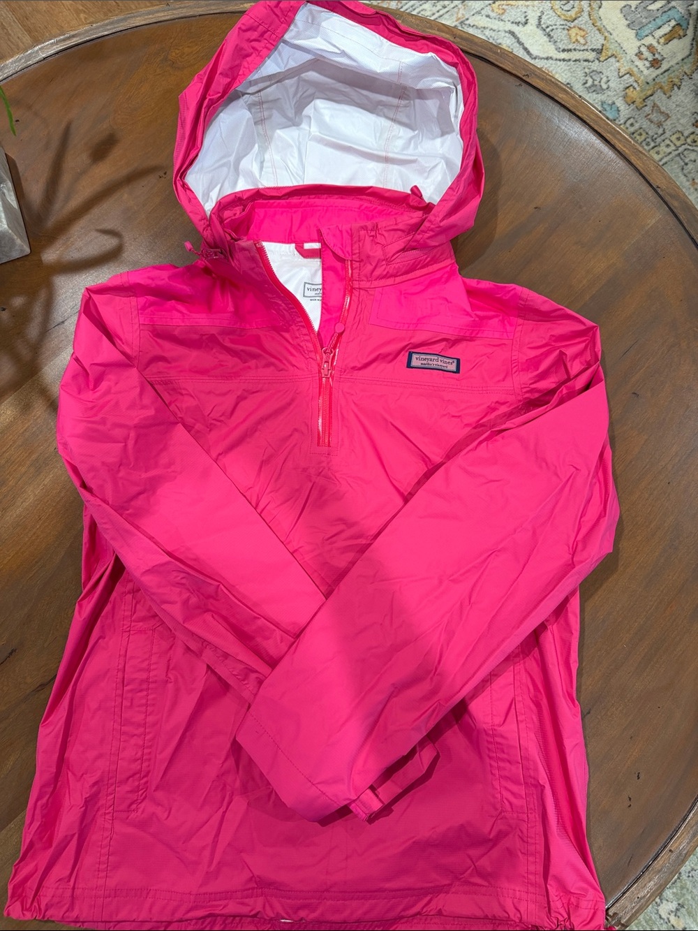 Vineyard Vines women’s rain jacket - Bright Hot Pink